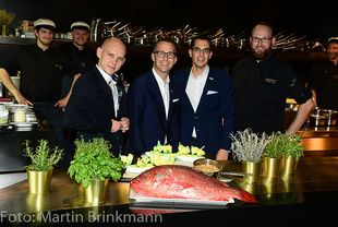 Das Team des Waterkant:Anatolij Root (Restaurantleiter), Philip Borckenstein von Quirini (General Manager), Michael Nemecek (F&B Manager) und Florian Dziuballe (Küchenchef)